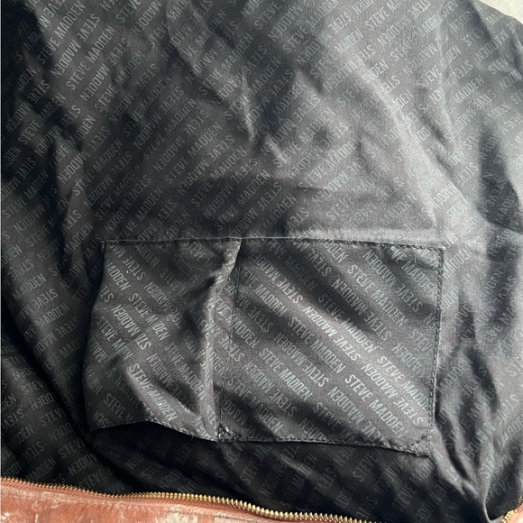 Steve Madden Plush Pink Hobo Bag - Picture 6 of 7